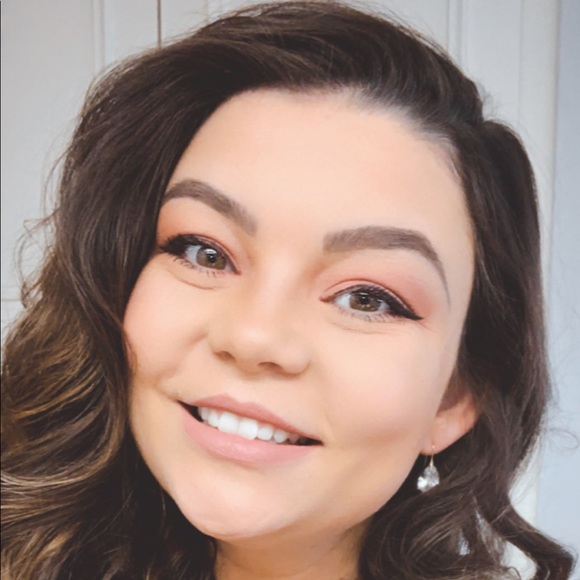 Meet your Posher, Victoria - Picture 1 of 1